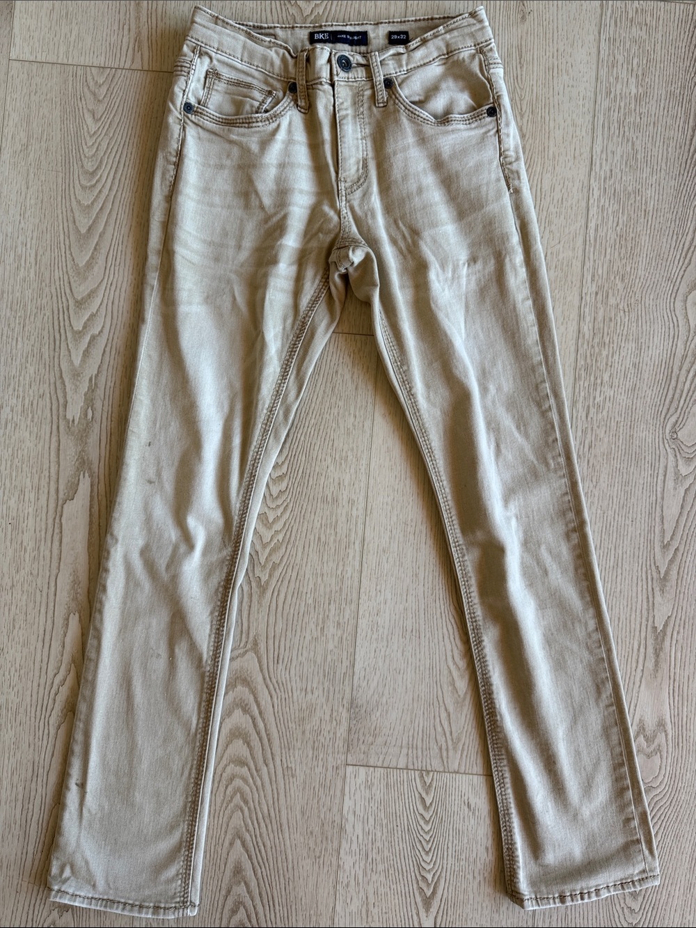 Buckle Men's Slim Straight Jeans in Light Beige